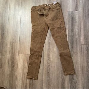 Levi’s olive jeans